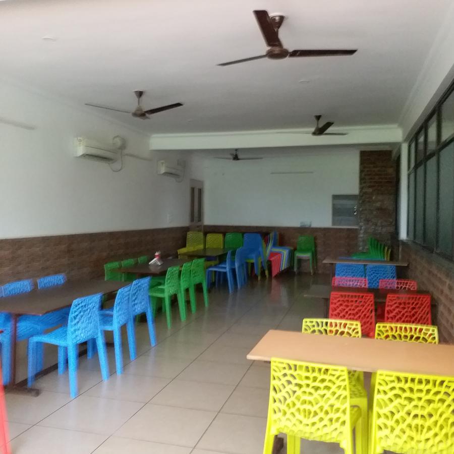 Krishna Hansraj Hotel Una  Exterior foto